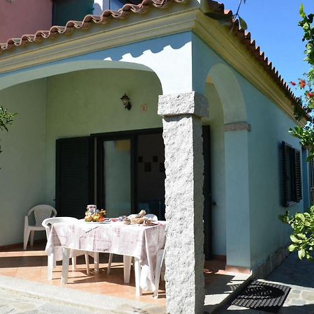 Iss Travel, La Padula - Apartments With Private Veranda And Parking San Teodoro  Eksteriør bilde