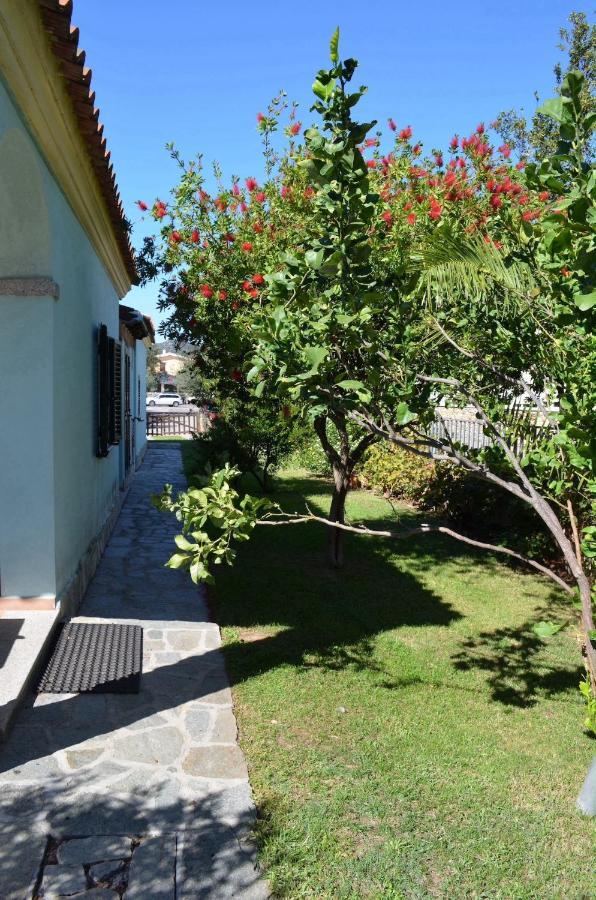 Iss Travel, La Padula - Apartments With Private Veranda And Parking San Teodoro  Eksteriør bilde