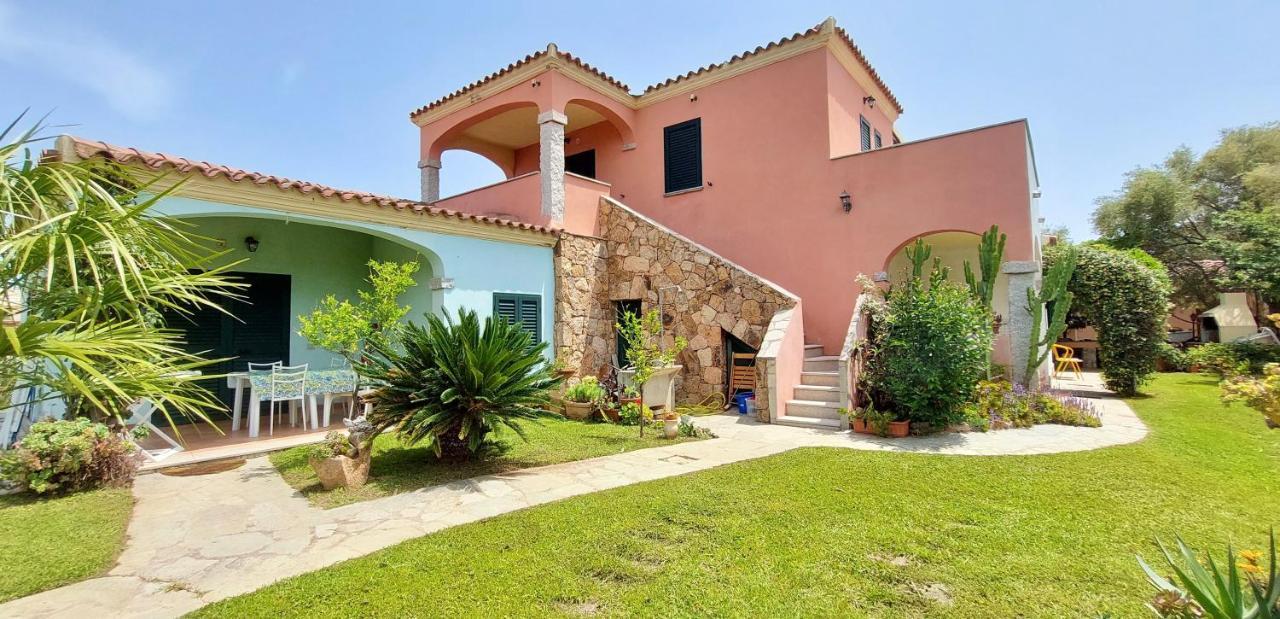 Iss Travel, La Padula - Apartments With Private Veranda And Parking San Teodoro  Eksteriør bilde