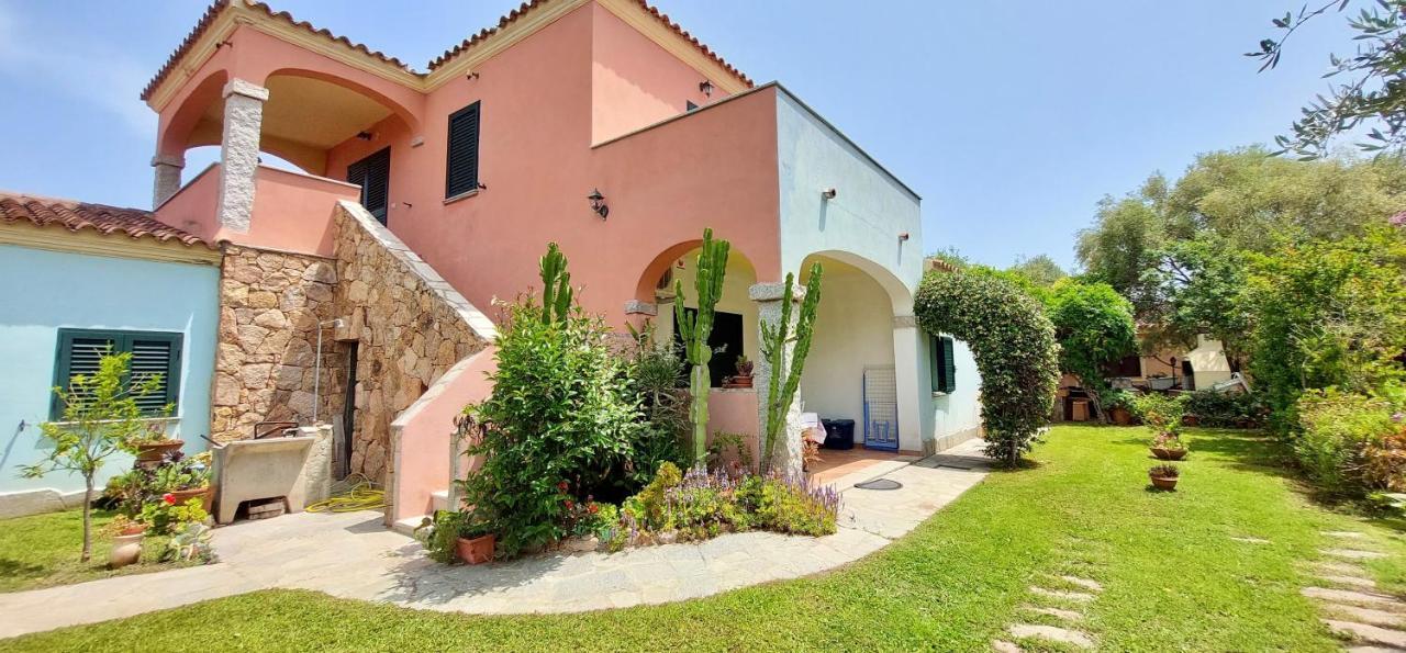 Iss Travel, La Padula - Apartments With Private Veranda And Parking San Teodoro  Eksteriør bilde